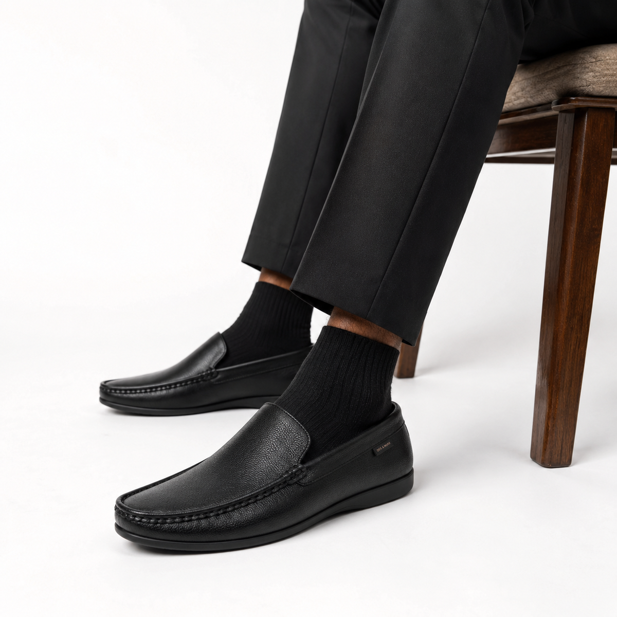 Men's Stylish Leather Loafers  621 BK/ CBN